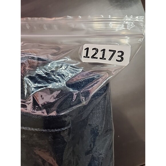 Vervet Cropped Jeans Womens 32 Blue Straight Leg Distressed Stretch - Picture 8 of 8